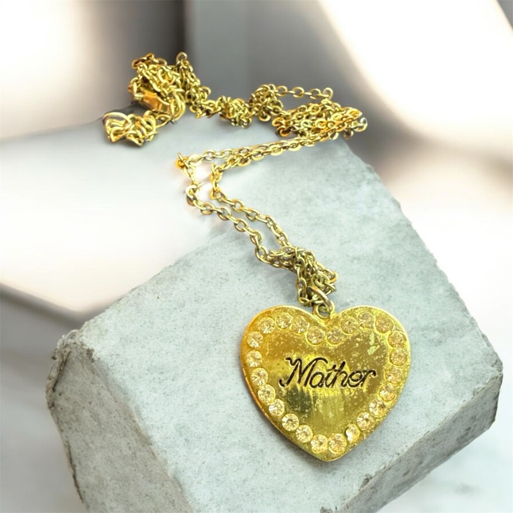Mother necklace